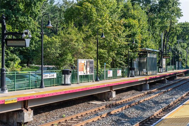 135 Woolsey Avenue, Glen Cove, NY 11542