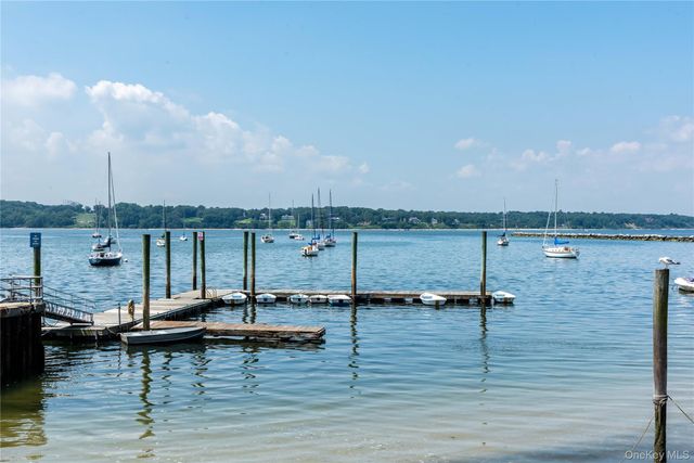 135 Woolsey Avenue, Glen Cove, NY 11542