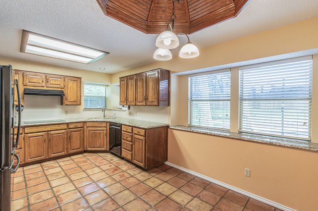 3901 Echo Hill Court, Arlington, TX 76001