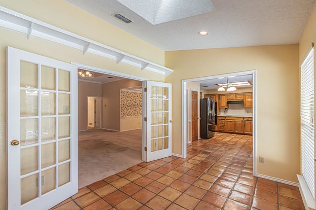 3901 Echo Hill Court, Arlington, TX 76001