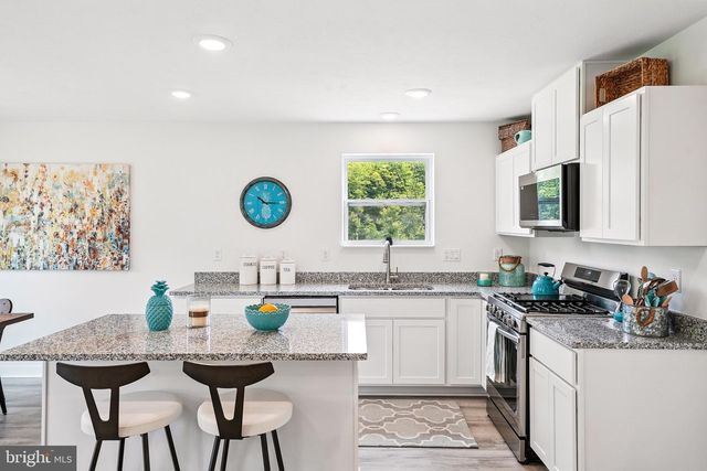 100 REGENT CIRCLE, Hagerstown, MD 21742