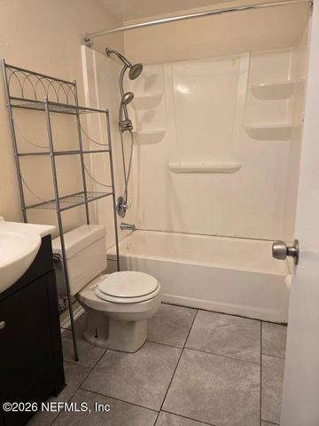 2626 GIFFORD Avenue B, Orange Park, FL 32065