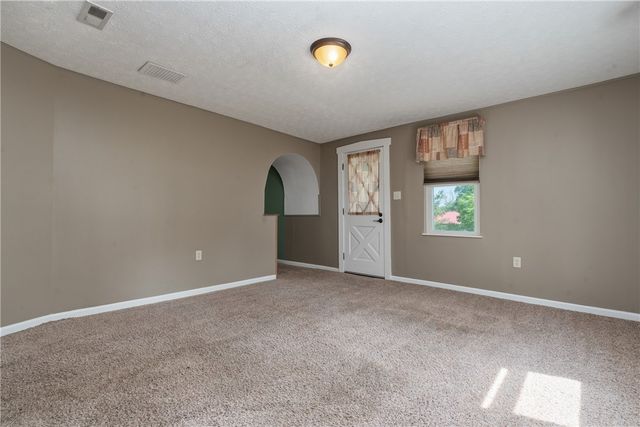 31 Clarksville Road, Corwin Village, OH 45068