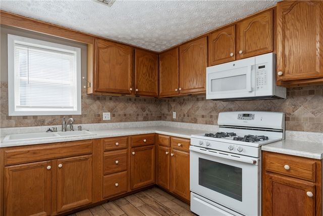 31 Clarksville Road, Corwin Village, OH 45068