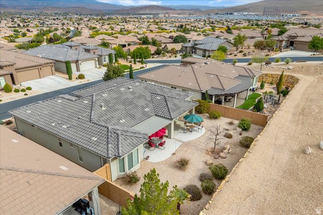 1815 W CARMEL BLUFFS DR, St. George, UT 84790