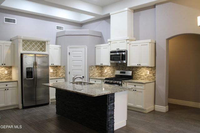 12300 HARTLEPOOL Drive, Horizon City, TX 79928