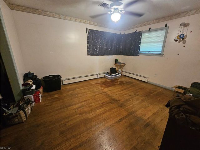 146 Cambridge PL, Hampton, VA 23669