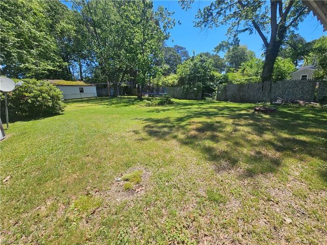 146 Cambridge PL, Hampton, VA 23669