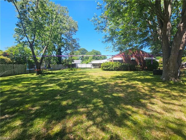 146 Cambridge PL, Hampton, VA 23669