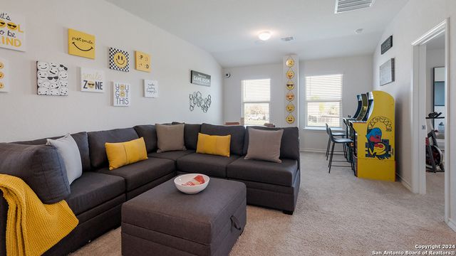 150 Tawny Owl, San Antonio, TX 78253