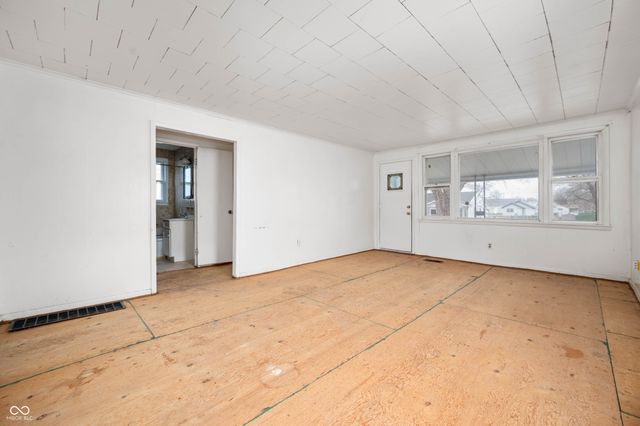 2915 Central Avenue, Anderson, IN 46016