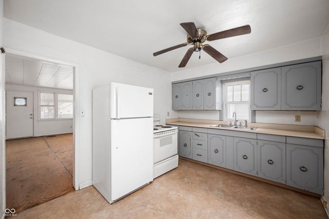 2915 Central Avenue, Anderson, IN 46016