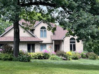 225 Ridge Line ROAD, Burlington, WI 53105