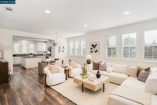 6610 S Mariposa Ln, Dublin, CA 94568