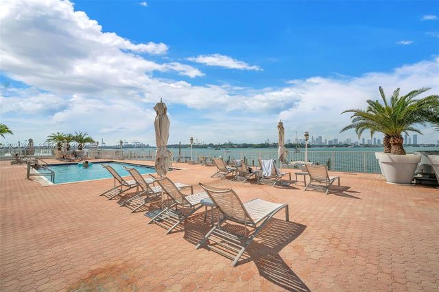 1228 West Ave 1213, Miami Beach, FL 33139