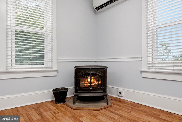 230 JEFFERSON ST, Martinsburg, WV 25401