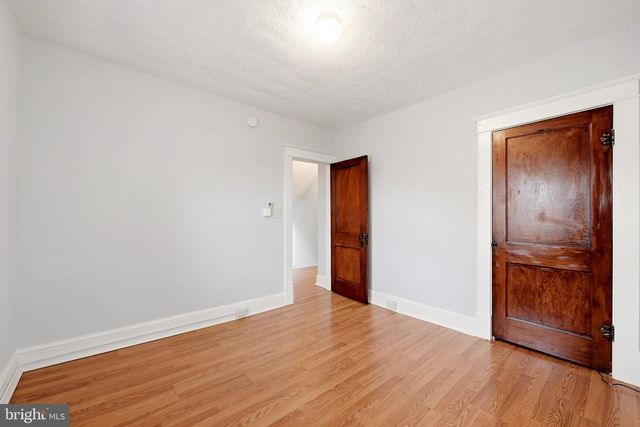 230 JEFFERSON ST, Martinsburg, WV 25401