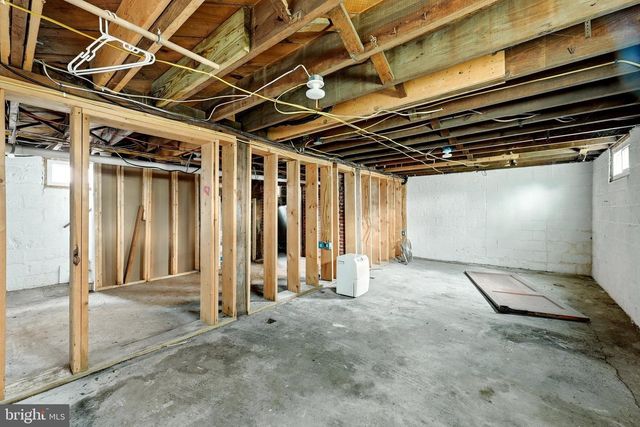 230 JEFFERSON ST, Martinsburg, WV 25401