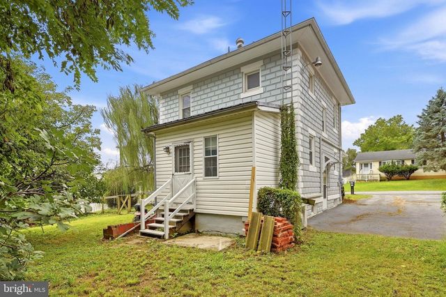 230 JEFFERSON ST, Martinsburg, WV 25401