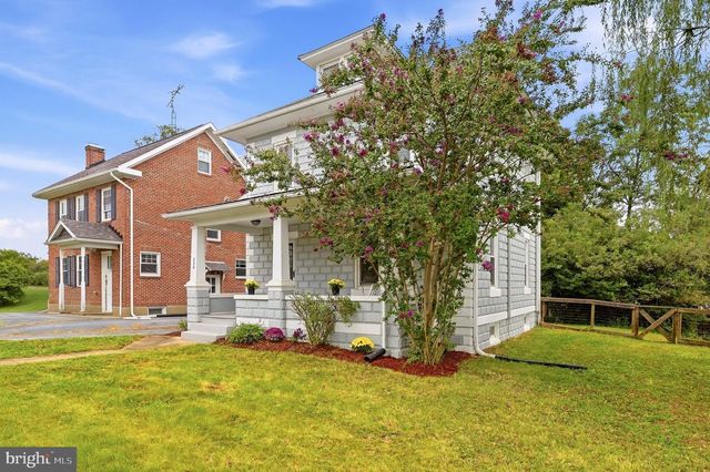 230 JEFFERSON ST, Martinsburg, WV 25401
