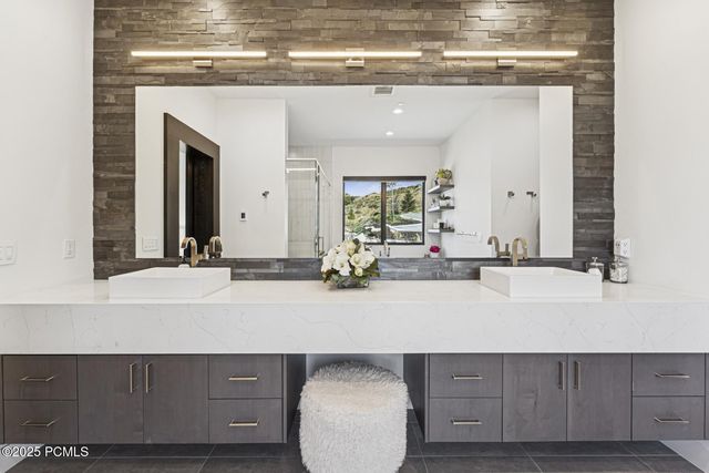 9272 Dye Cabins Drive, Park City, UT 84098