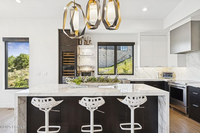 9272 Dye Cabins Drive, Park City, UT 84098