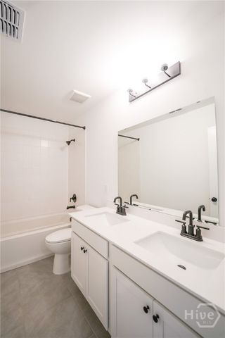 108 Kingswood Circle, Bloomingdale, GA 31302