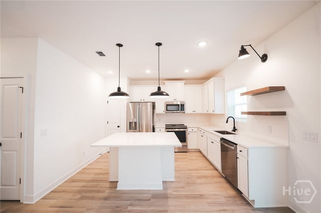 108 Kingswood Circle, Bloomingdale, GA 31302