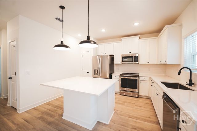 108 Kingswood Circle, Bloomingdale, GA 31302