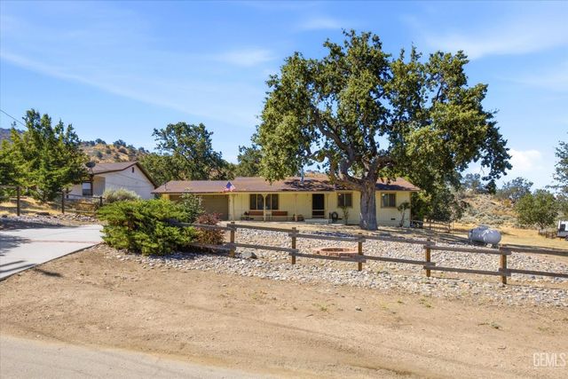27320 War Admiral Court, Tehachapi, CA 93561