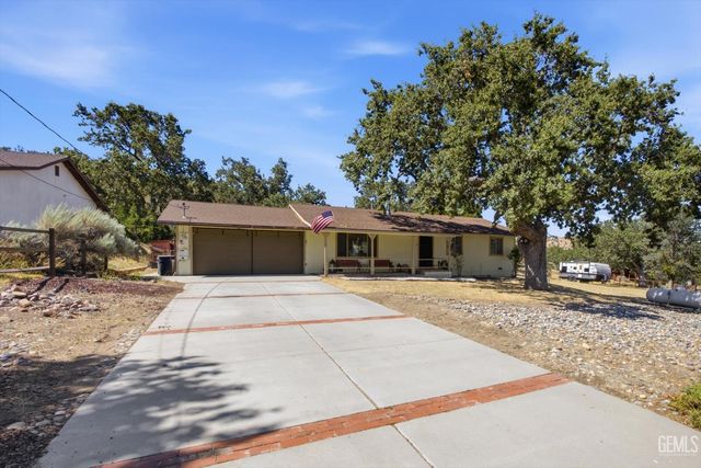 27320 War Admiral Court, Tehachapi, CA 93561