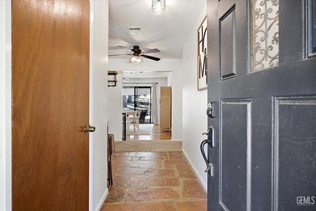 27320 War Admiral Court, Tehachapi, CA 93561