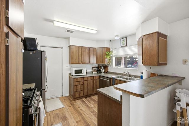 27320 War Admiral Court, Tehachapi, CA 93561