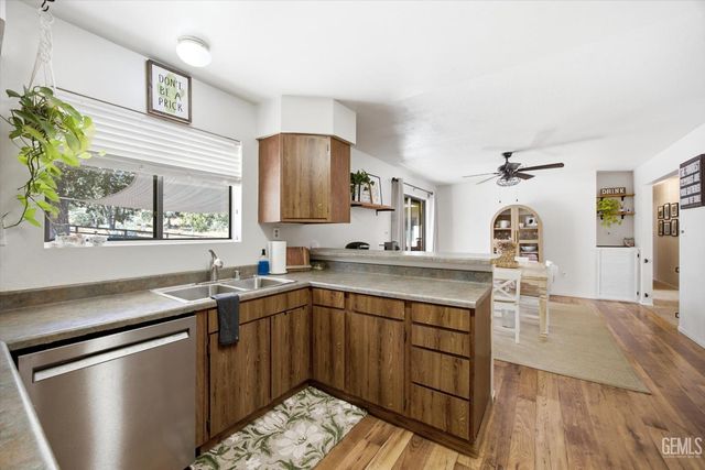 27320 War Admiral Court, Tehachapi, CA 93561