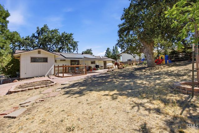 27320 War Admiral Court, Tehachapi, CA 93561