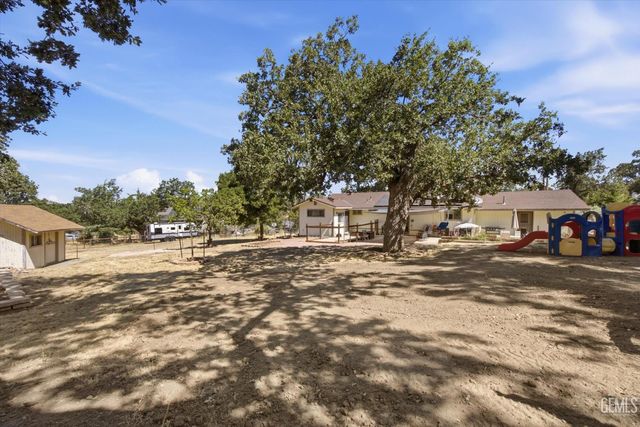 27320 War Admiral Court, Tehachapi, CA 93561