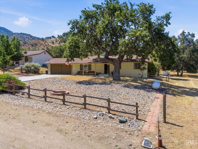 27320 War Admiral Court, Tehachapi, CA 93561