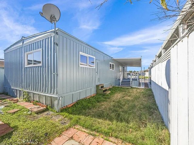 120 Sumac Lane, Fountain Valley, CA 92708