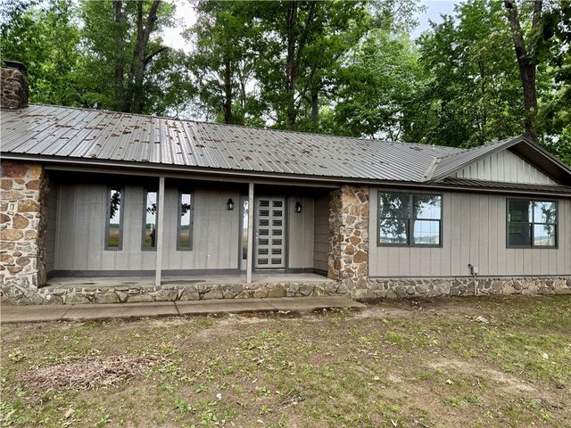 411 Frank Senko Road, Griffithville, AR 72060