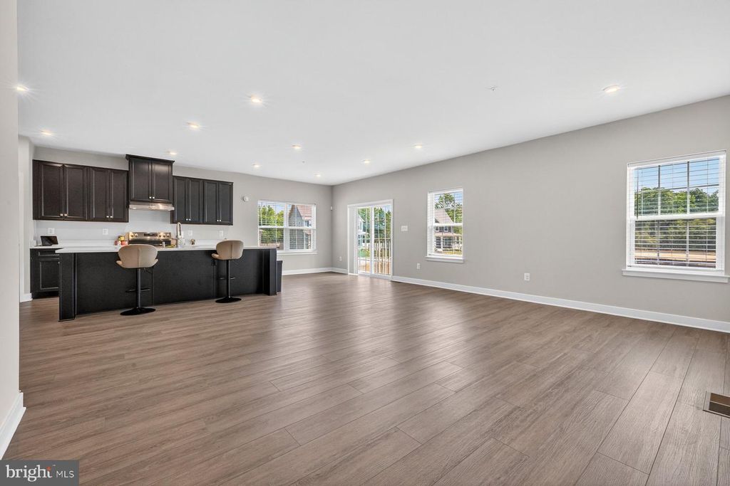Image 11 of property listing at 9210 MURDSTONE LN, Waldorf, MD 20603