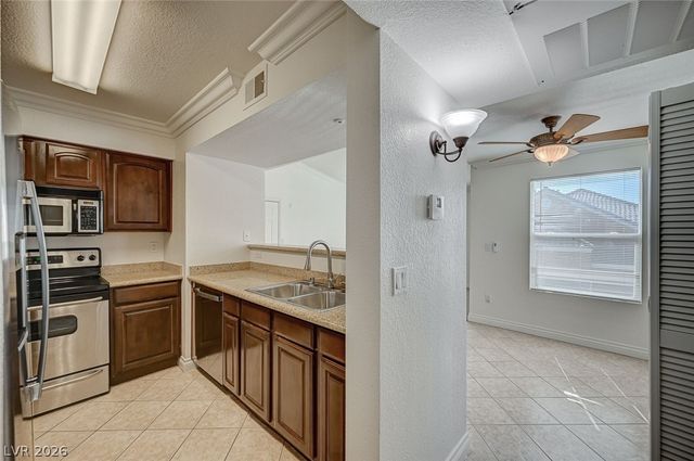 8101 West Flamingo Road 2109, Las Vegas, NV 89147