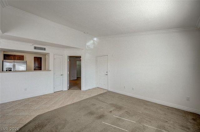 8101 West Flamingo Road 2109, Las Vegas, NV 89147