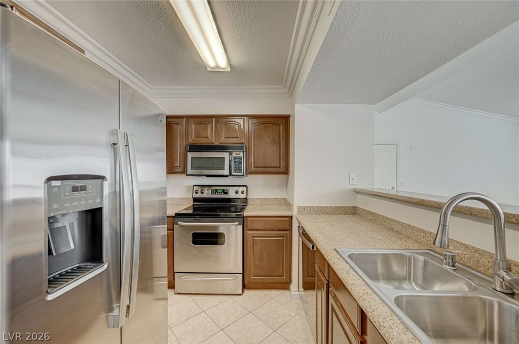 8101 West Flamingo Road 2109, Las Vegas, NV 89147