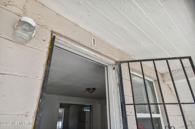 1330 BARNETT Street, Jacksonville, FL 32209