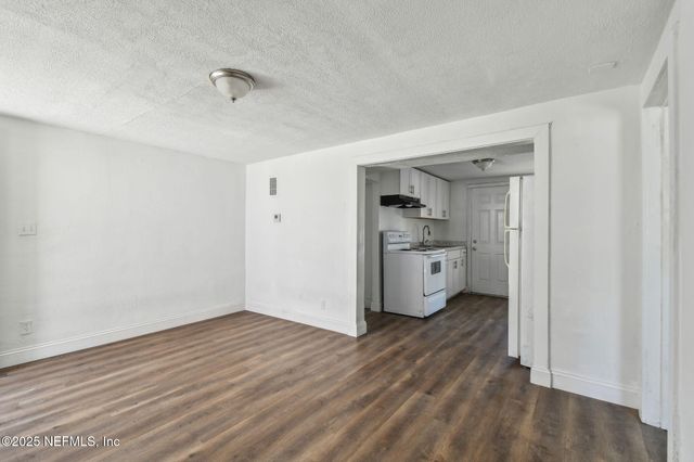 1330 BARNETT Street, Jacksonville, FL 32209