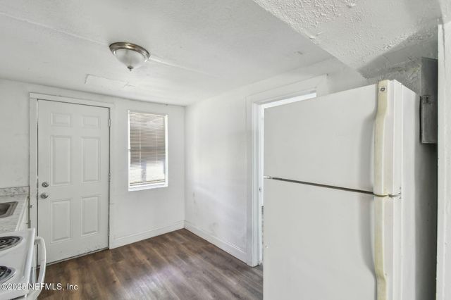 1330 BARNETT Street, Jacksonville, FL 32209