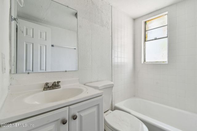 1330 BARNETT Street, Jacksonville, FL 32209