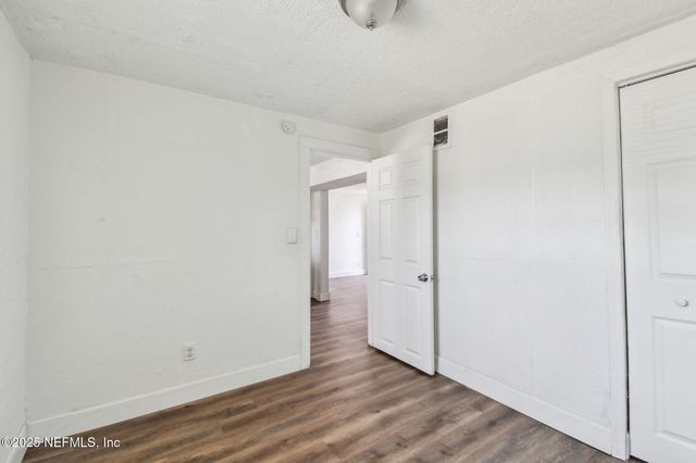 1330 BARNETT Street, Jacksonville, FL 32209