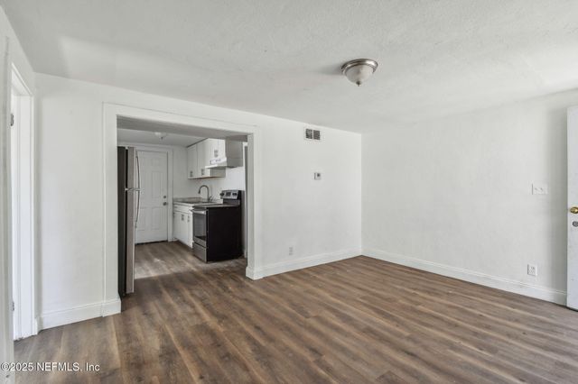 1330 BARNETT Street, Jacksonville, FL 32209