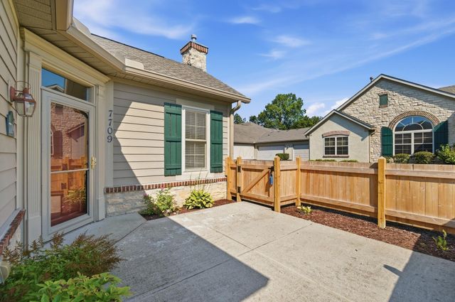 7709 Red Maple Place, Westerville, OH 43082